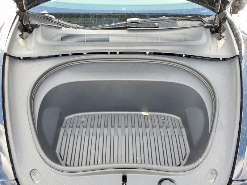 2026 TESLA MODEL 3 11