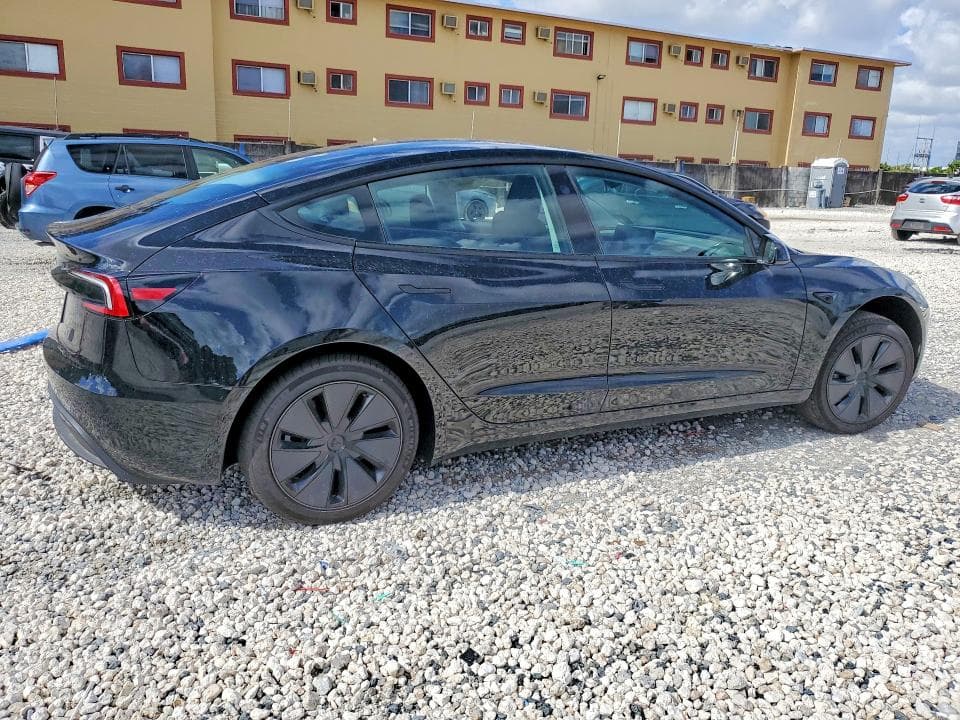 2026 TESLA MODEL 3 3