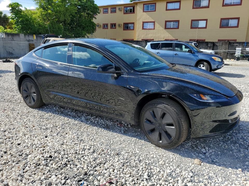 2026 TESLA MODEL 3 4