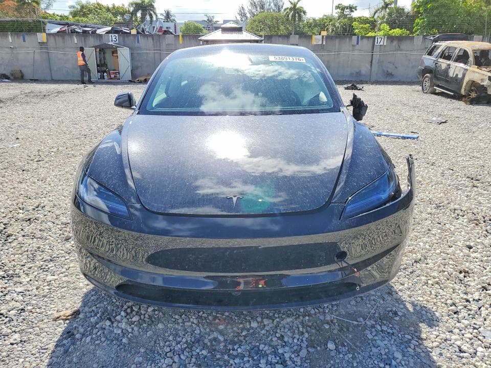 2026 TESLA MODEL 3 5