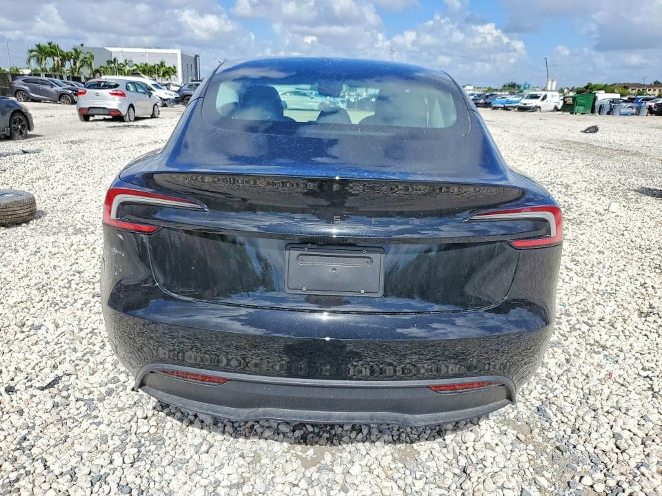 2026 TESLA MODEL 3 6