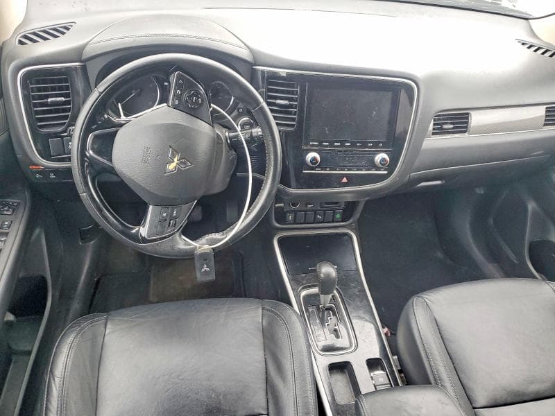 2020 MITSUBISHI OUTLANDER SE 8