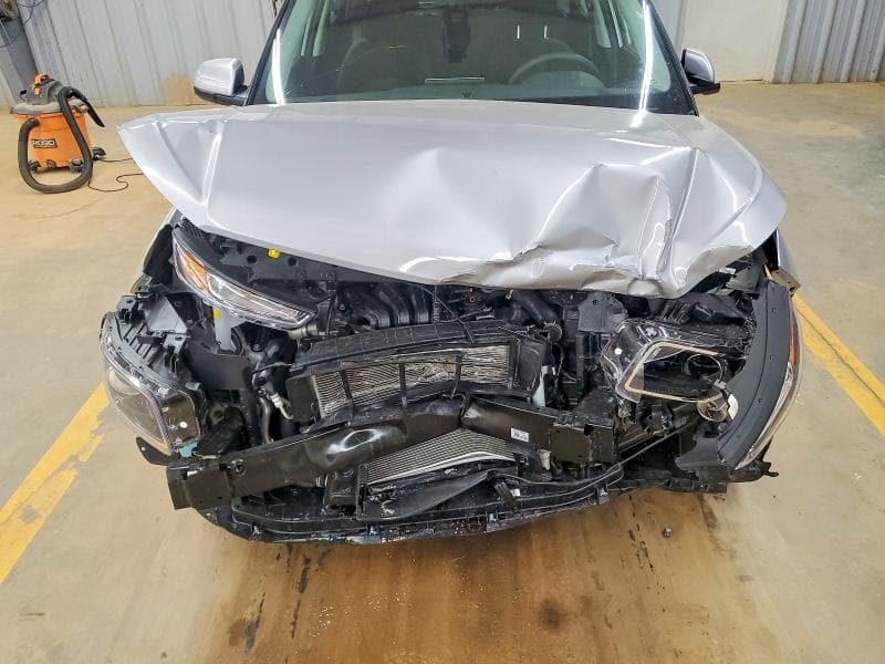 2026 HYUNDAI VENUE SE 11