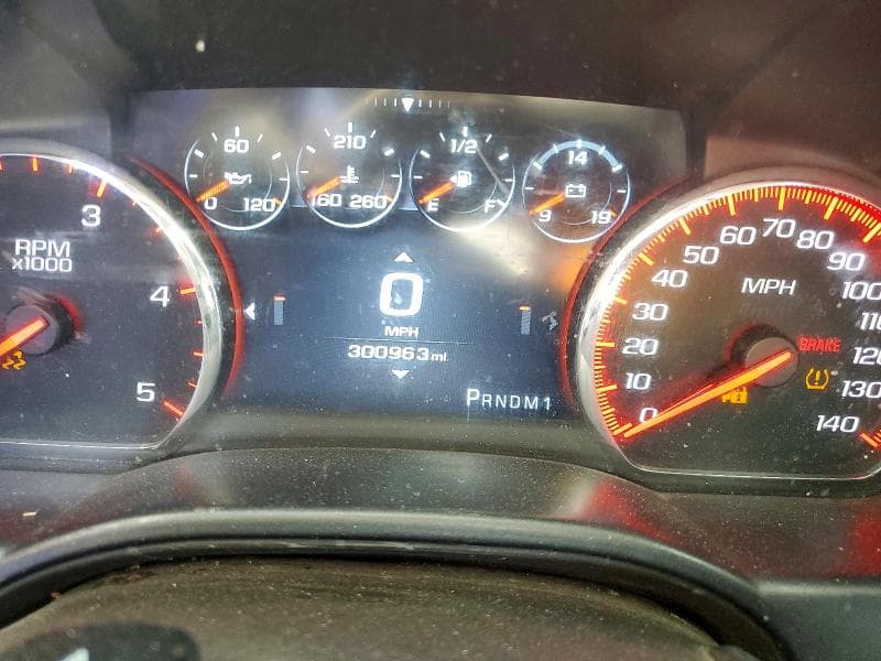 2016 GMC SIERRA K2500 DENALI 9