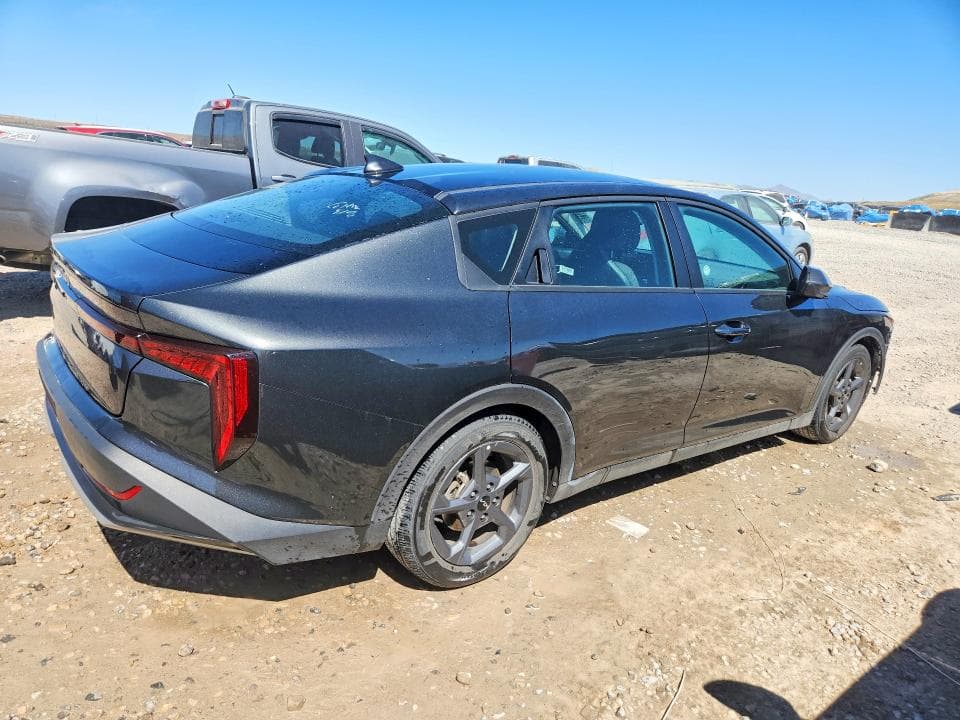 2025 KIA K4 LXS 3