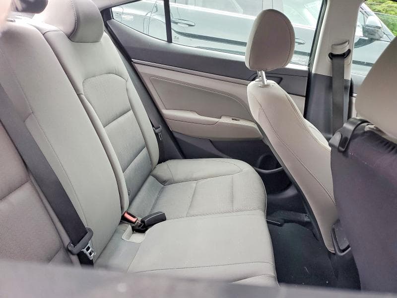 2017 HYUNDAI ELANTRA SE 10