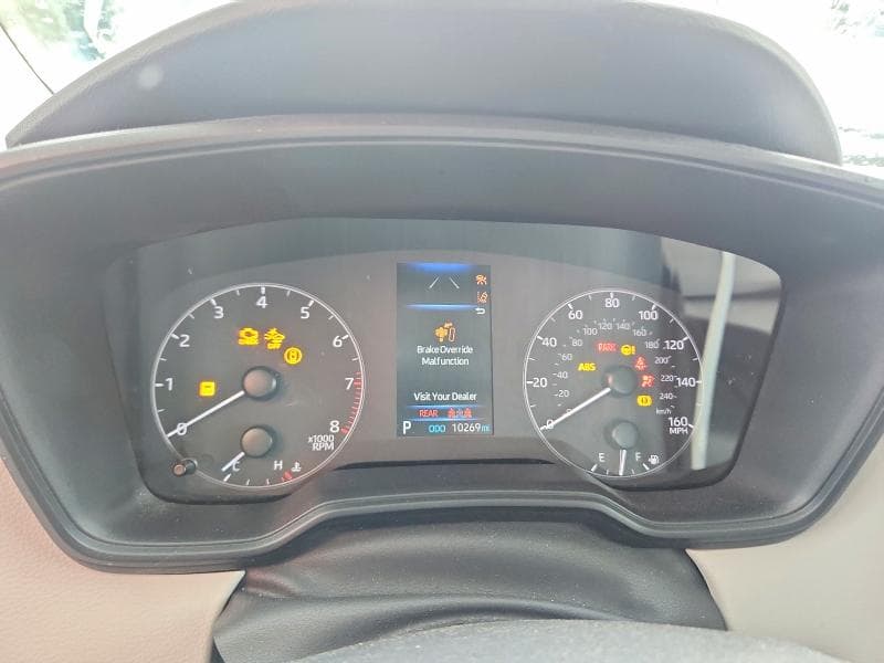 2024 TOYOTA COROLLA LE 9