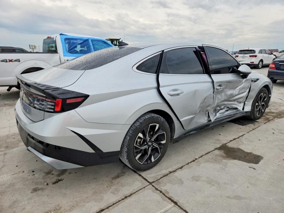 2025 HYUNDAI SONATA SEL 3