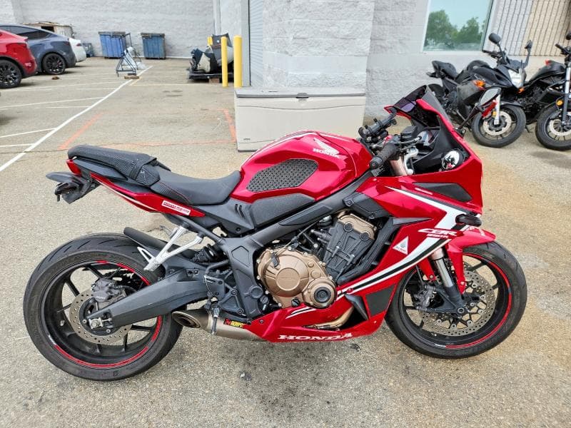 2019 HONDA CBR650 R - 1