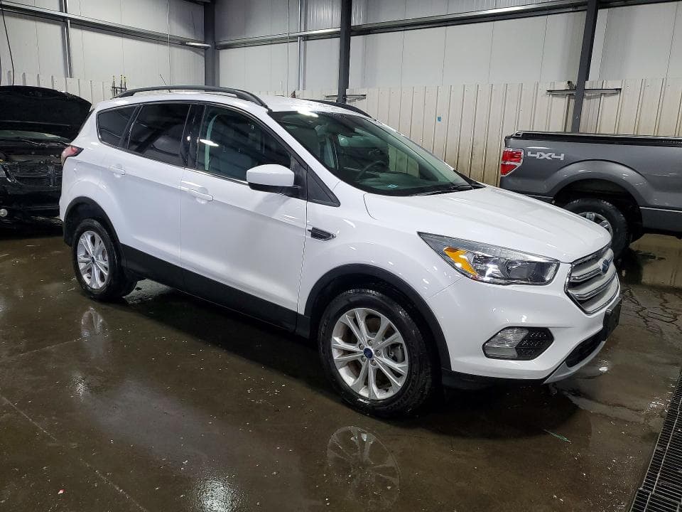 2018 FORD ESCAPE SE 4