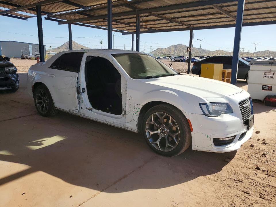 2018 CHRYSLER 300 S 4