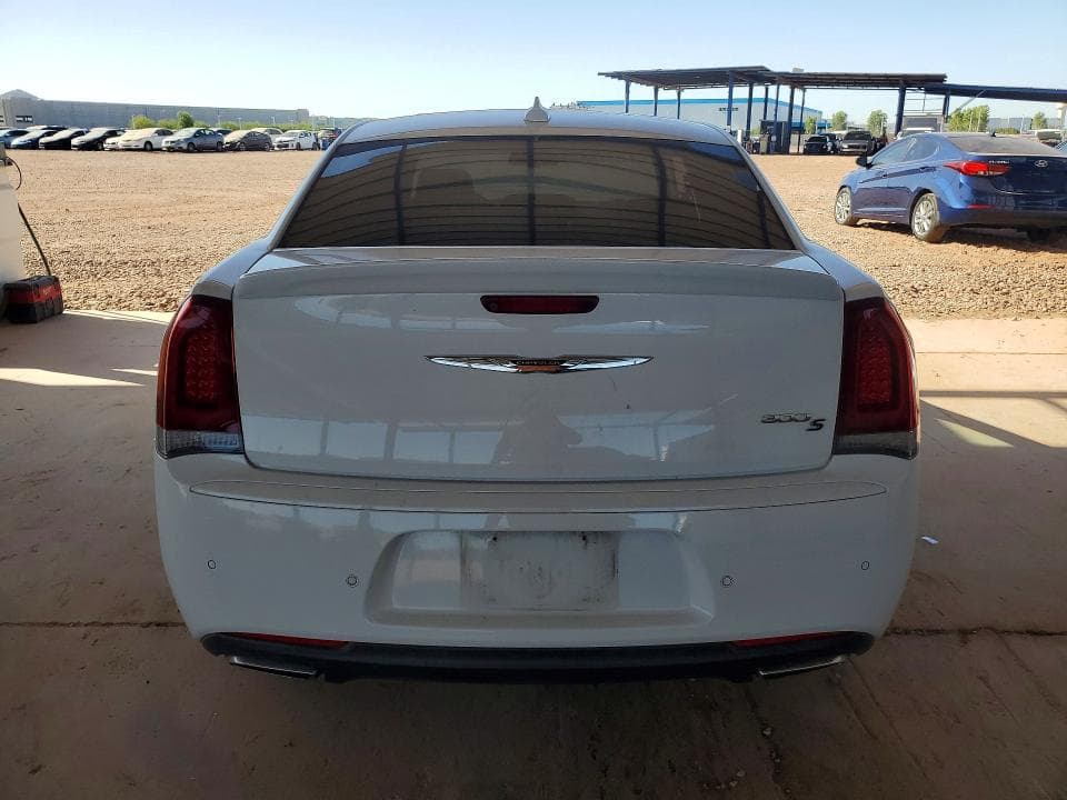 2018 CHRYSLER 300 S 6