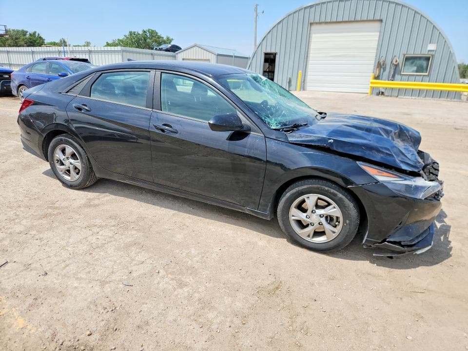 2021 HYUNDAI ELANTRA SE 4