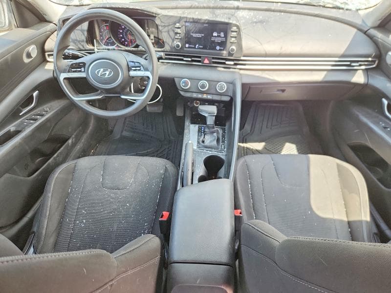 2021 HYUNDAI ELANTRA SE 8