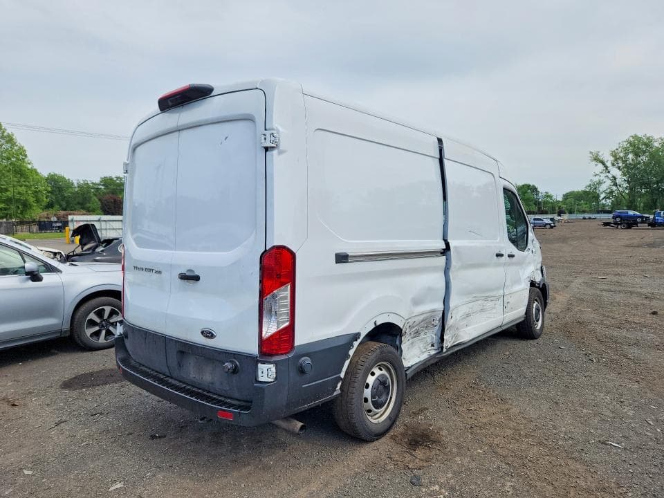 2025 FORD TRANSIT T-250 3