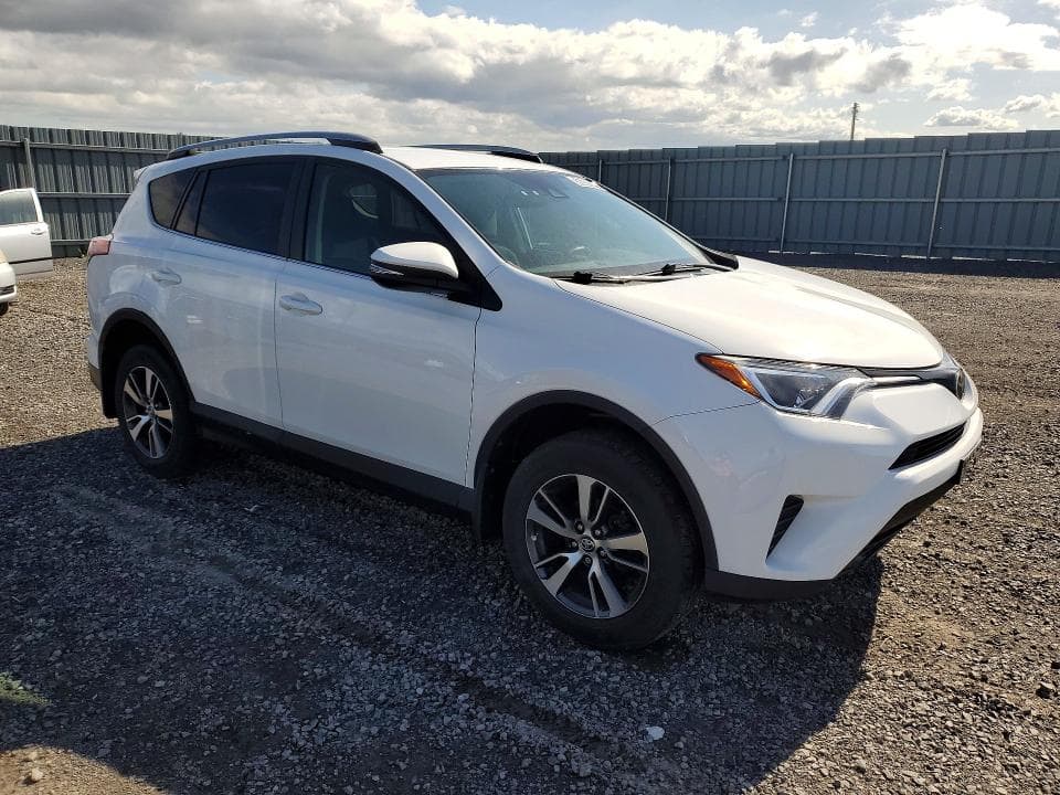 2018 TOYOTA RAV4 LE 4