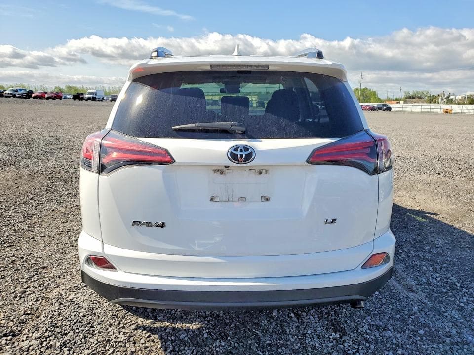 2018 TOYOTA RAV4 LE 6