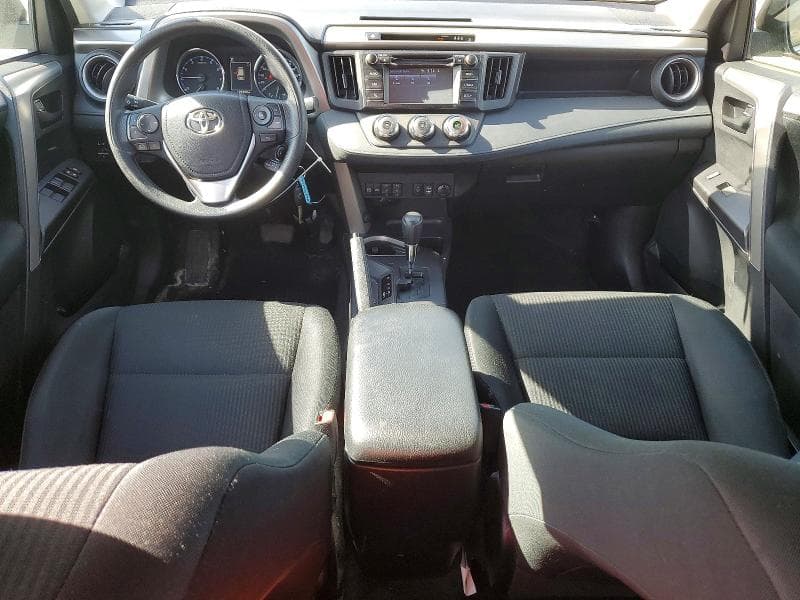 2018 TOYOTA RAV4 LE 8