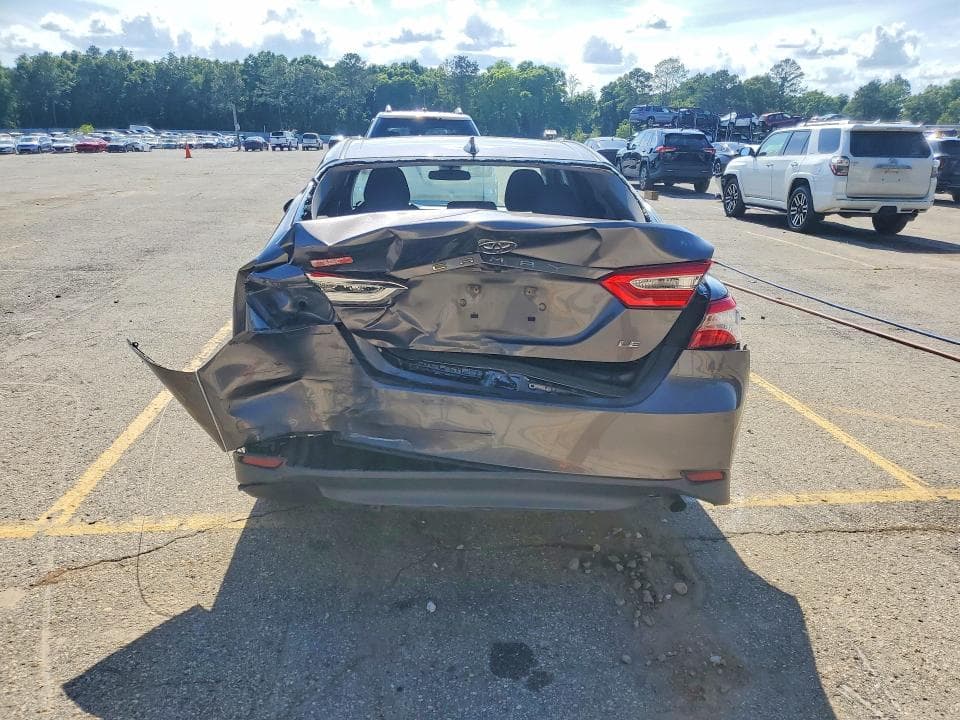 2020 TOYOTA CAMRY LE 6