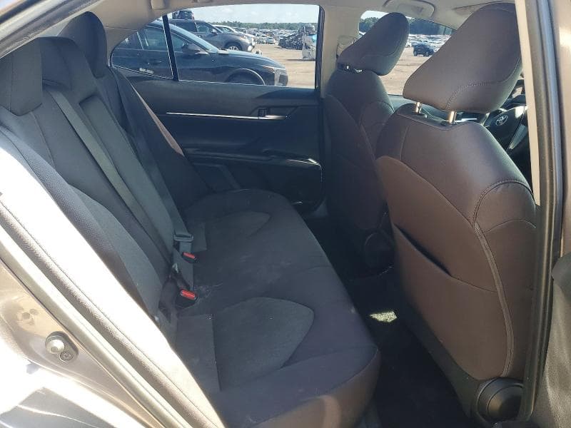 2020 TOYOTA CAMRY LE 10