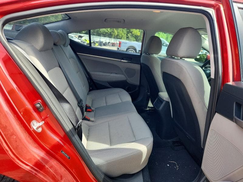 2017 HYUNDAI ELANTRA SE 10