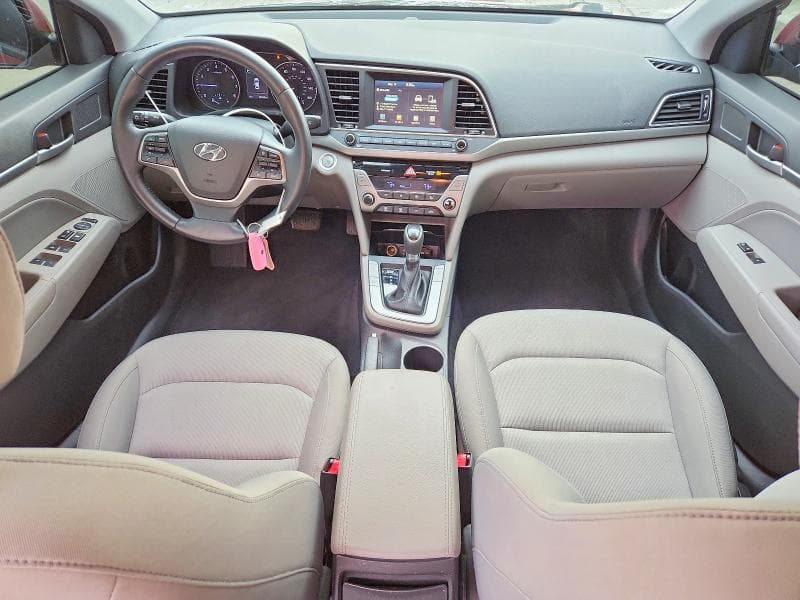 2017 HYUNDAI ELANTRA SE SE 8