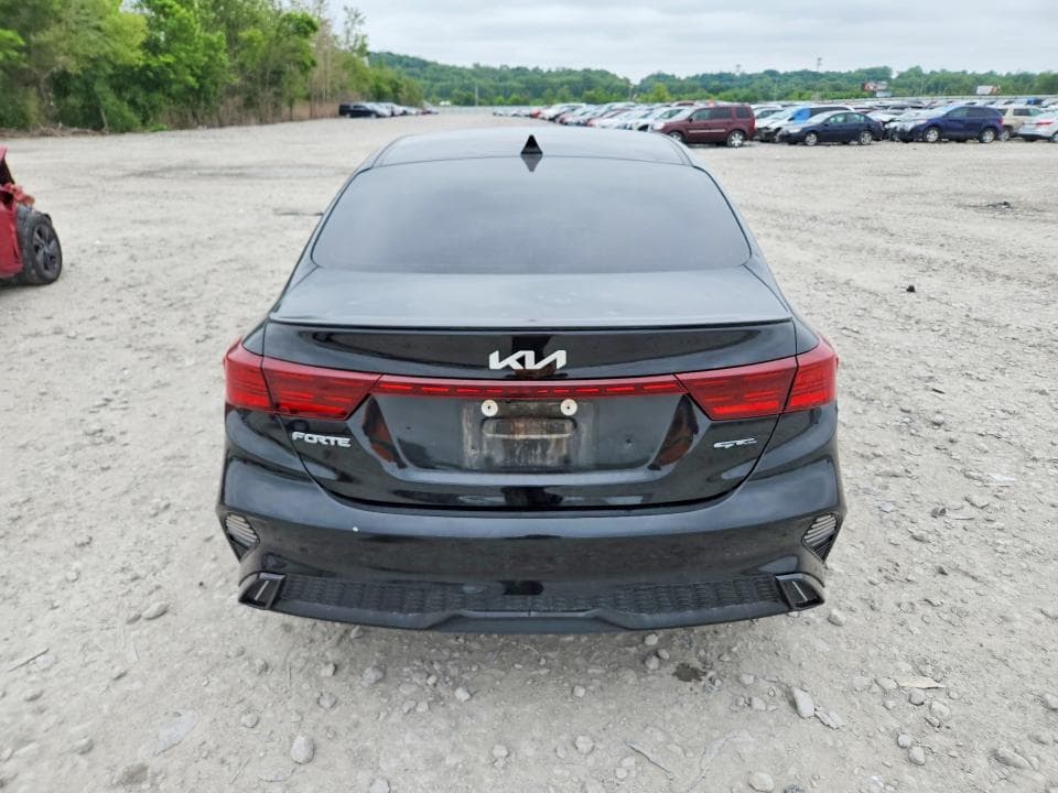 2022 KIA FORTE GT LINE 6