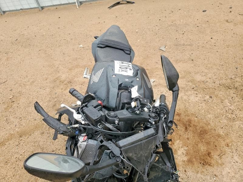 2026 HONDA CBR650 R 5