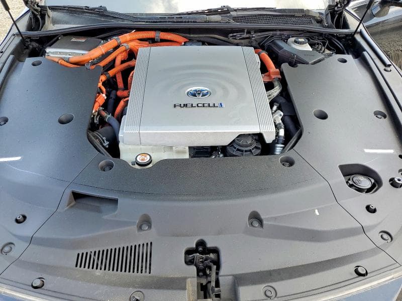2021 TOYOTA MIRAI XLE 11