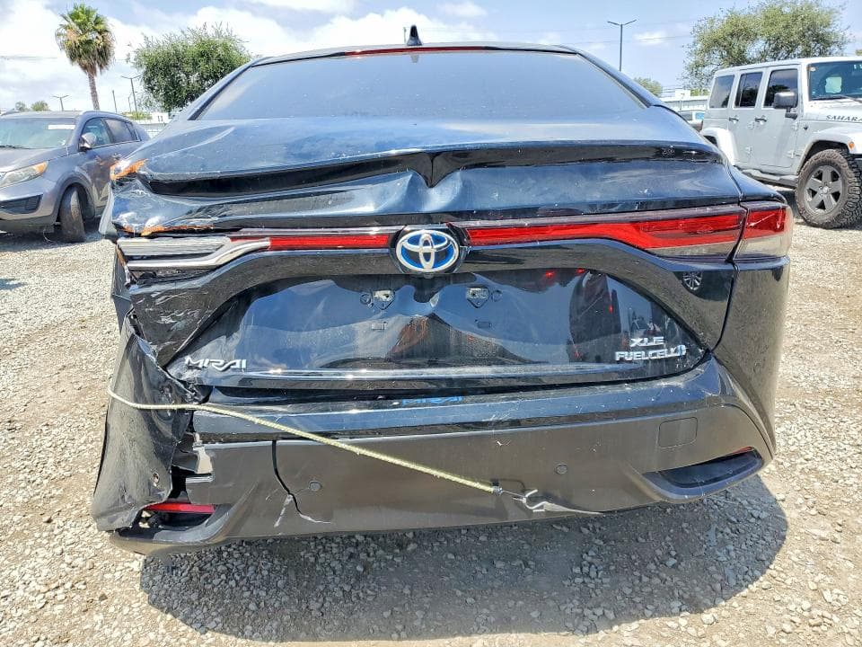 2021 TOYOTA MIRAI XLE 6