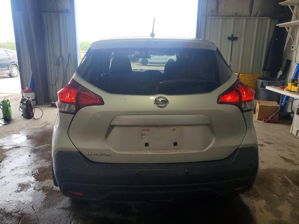 2020 NISSAN KICKS S 6