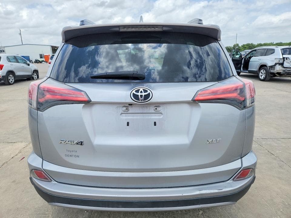 2017 TOYOTA RAV4 XLE XLE 6