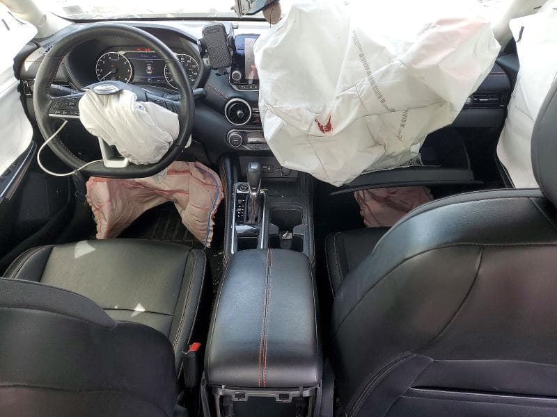 2021 NISSAN SENTRA SR 8