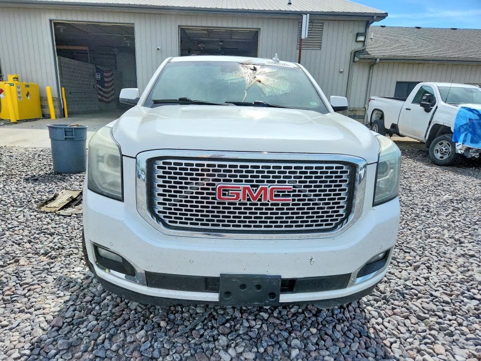 2016 GMC YUKON DENALI 5