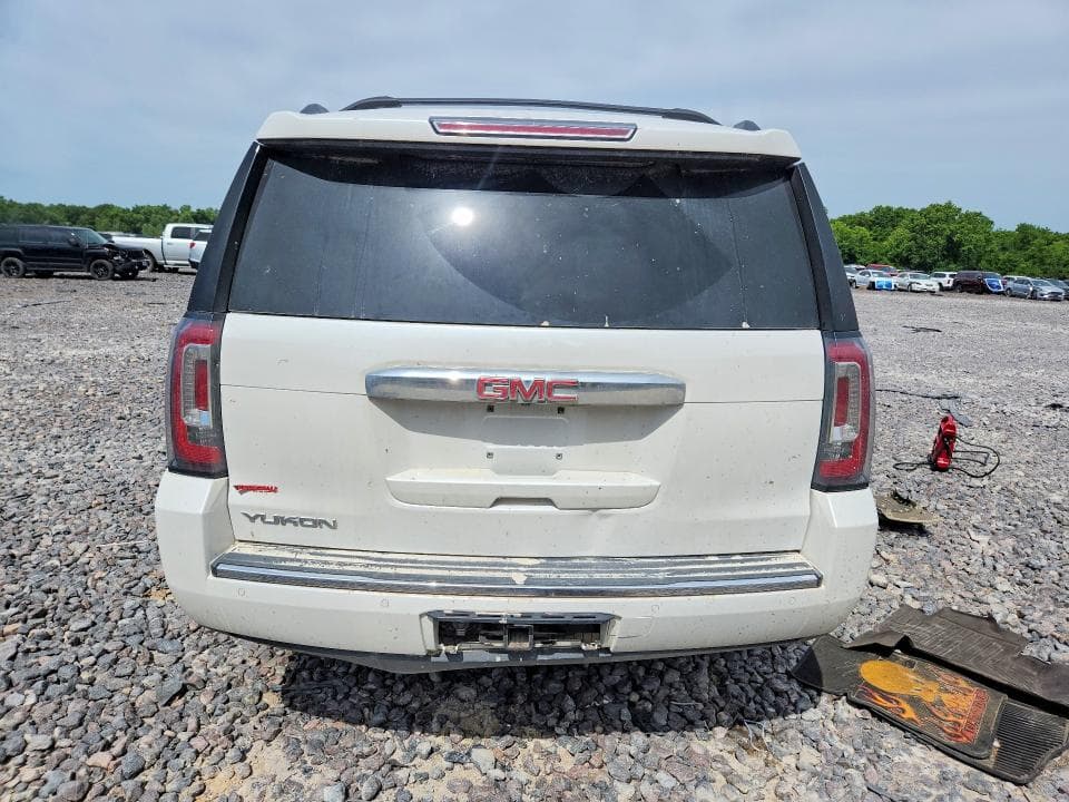 2016 GMC YUKON DENALI 6