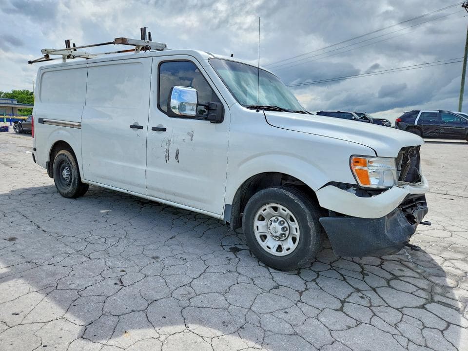 2020 NISSAN NV 2500 HD SV 4