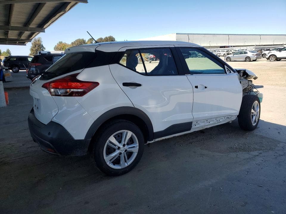 2020 NISSAN KICKS S 3