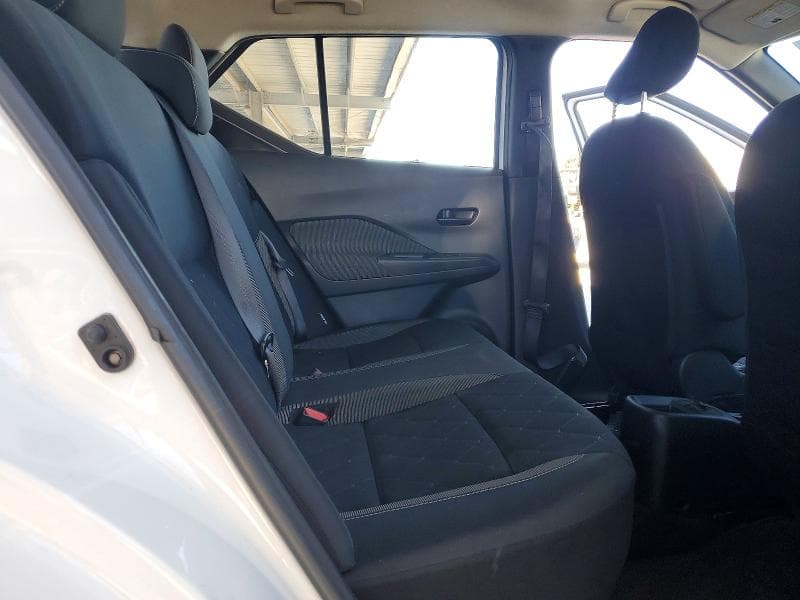 2020 NISSAN KICKS S 10