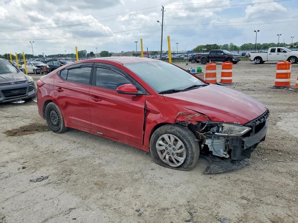 2018 HYUNDAI ELANTRA SE 4