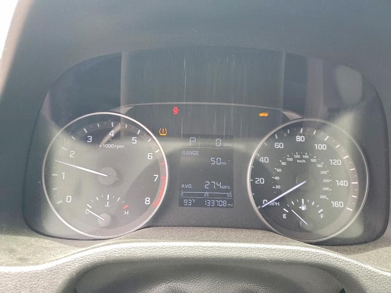 2018 HYUNDAI ELANTRA SE 9