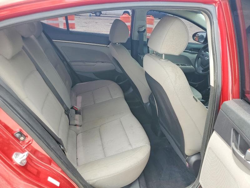 2018 HYUNDAI ELANTRA SE 10