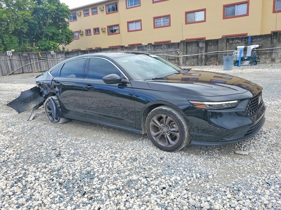 2023 HONDA ACCORD EX 4