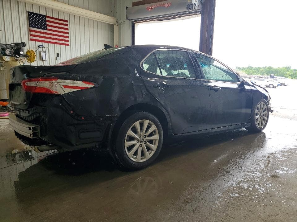 2020 TOYOTA CAMRY LE 3