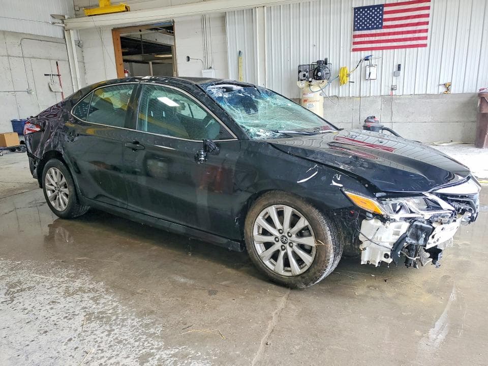 2020 TOYOTA CAMRY LE 4