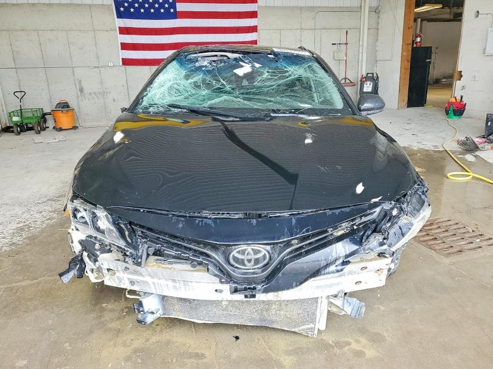 2020 TOYOTA CAMRY LE 5