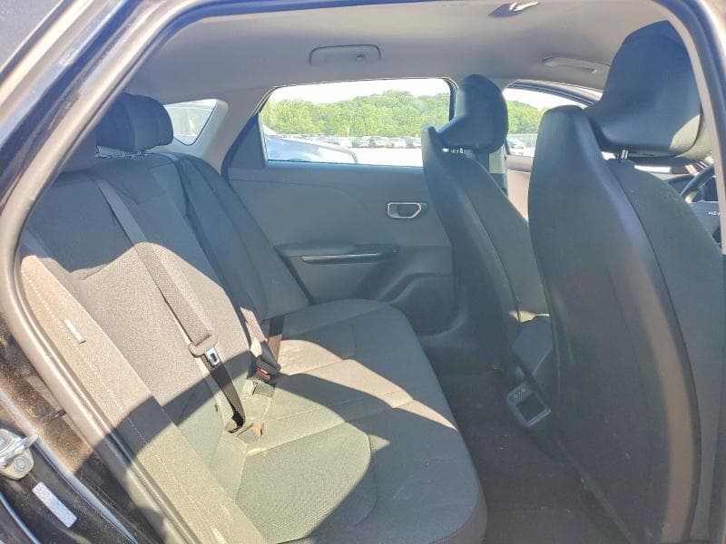 2025 KIA K4 LXS LXS 10