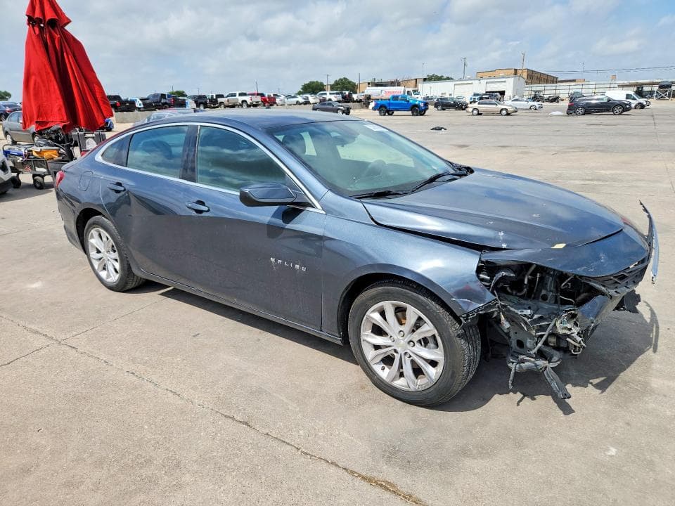2020 CHEVROLET MALIBU LT 4