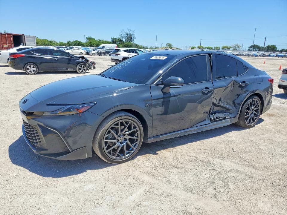 2025 TOYOTA CAMRY SE 1