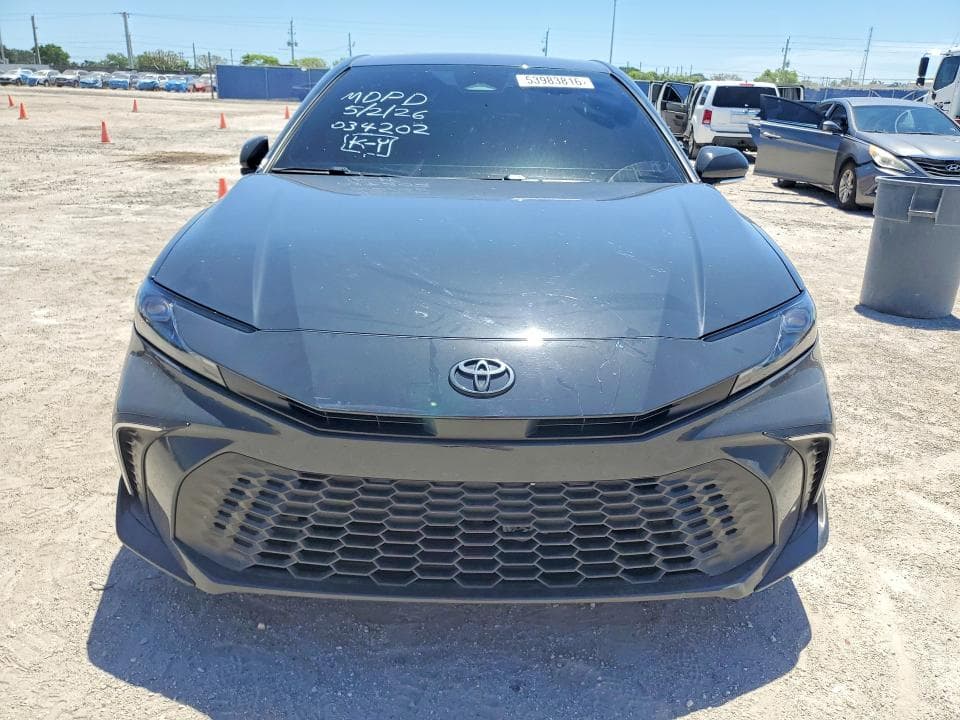 2025 TOYOTA CAMRY SE 5