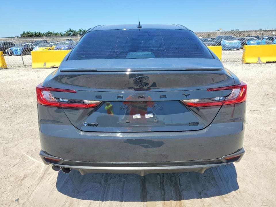 2025 TOYOTA CAMRY SE 6